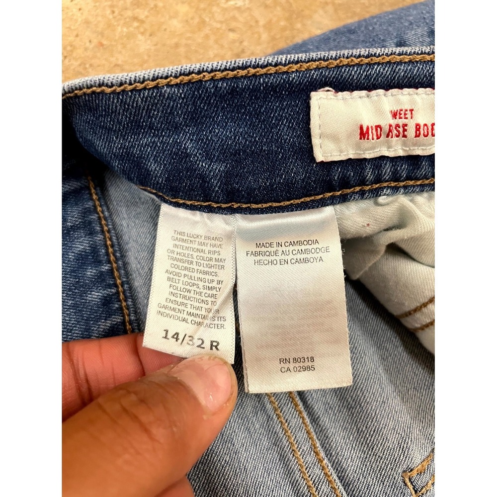 Lucky Brand Sweet Bootcut Jeans Womens 14/32 Blue Denim Cotton Stretch Mid Rise - Picture 9 of 16